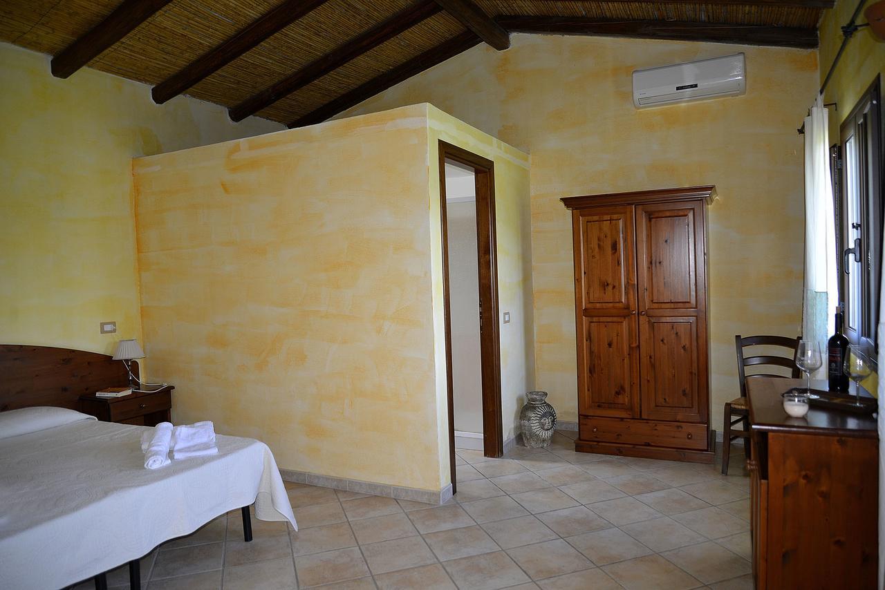 Galtellì Agriturismo Rubinu מראה חיצוני תמונה