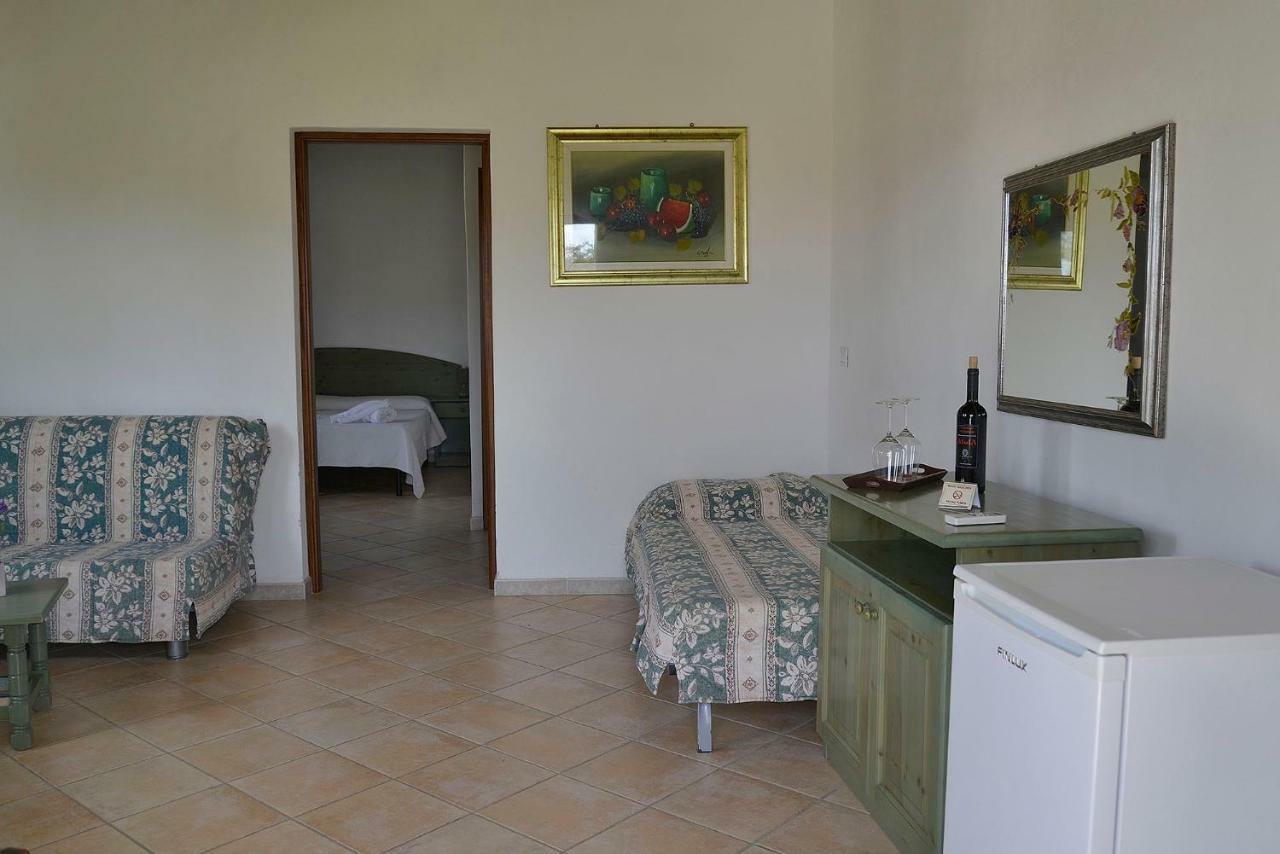 Galtellì Agriturismo Rubinu מראה חיצוני תמונה